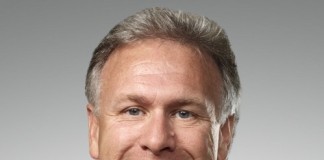 Phil Schiller ataca Samsung si Android intr-un moment important