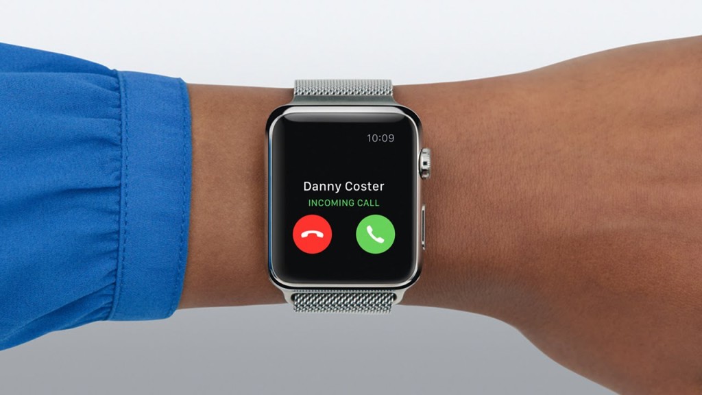 Apple publică noi prezentări video pentru Siri, Muzică, Hărți și apelarea telefonică de pe Apple Watch. Compania elimină anunțul că Apple Watch va fi disponibil pe 24 aprilie