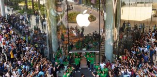 Apple a prezentat rezultatele financiare pentru trimestrul 1 din 2023 rezultate apple T1 2023 Apple Store Mumbai